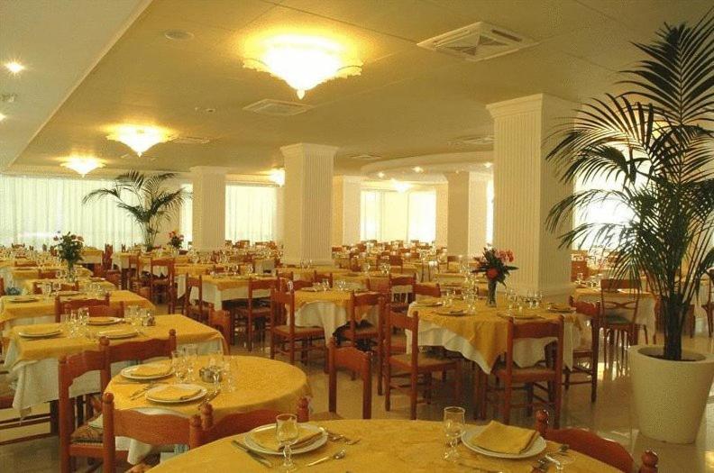 Hotel Roma Residenza Cervia Extérieur photo