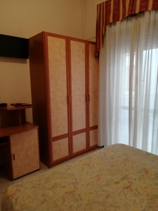 Hotel Roma Residenza Cervia Extérieur photo